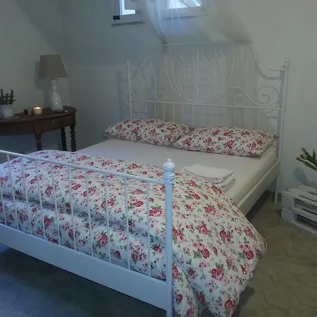 Holiday home Casetta Ro